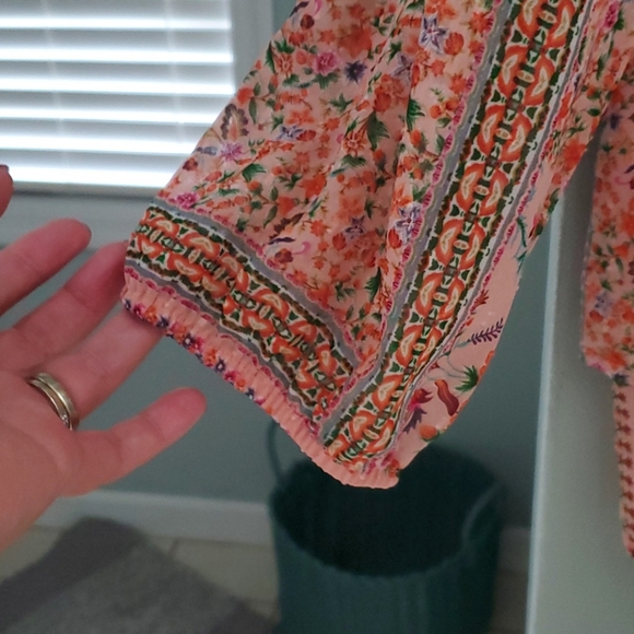 Colorful Collective Concepts top - Picture 5 of 9